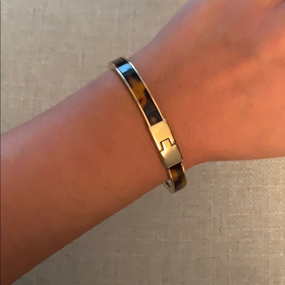 Michael Kors tortoise buckle bangle - Picture 2 of 3